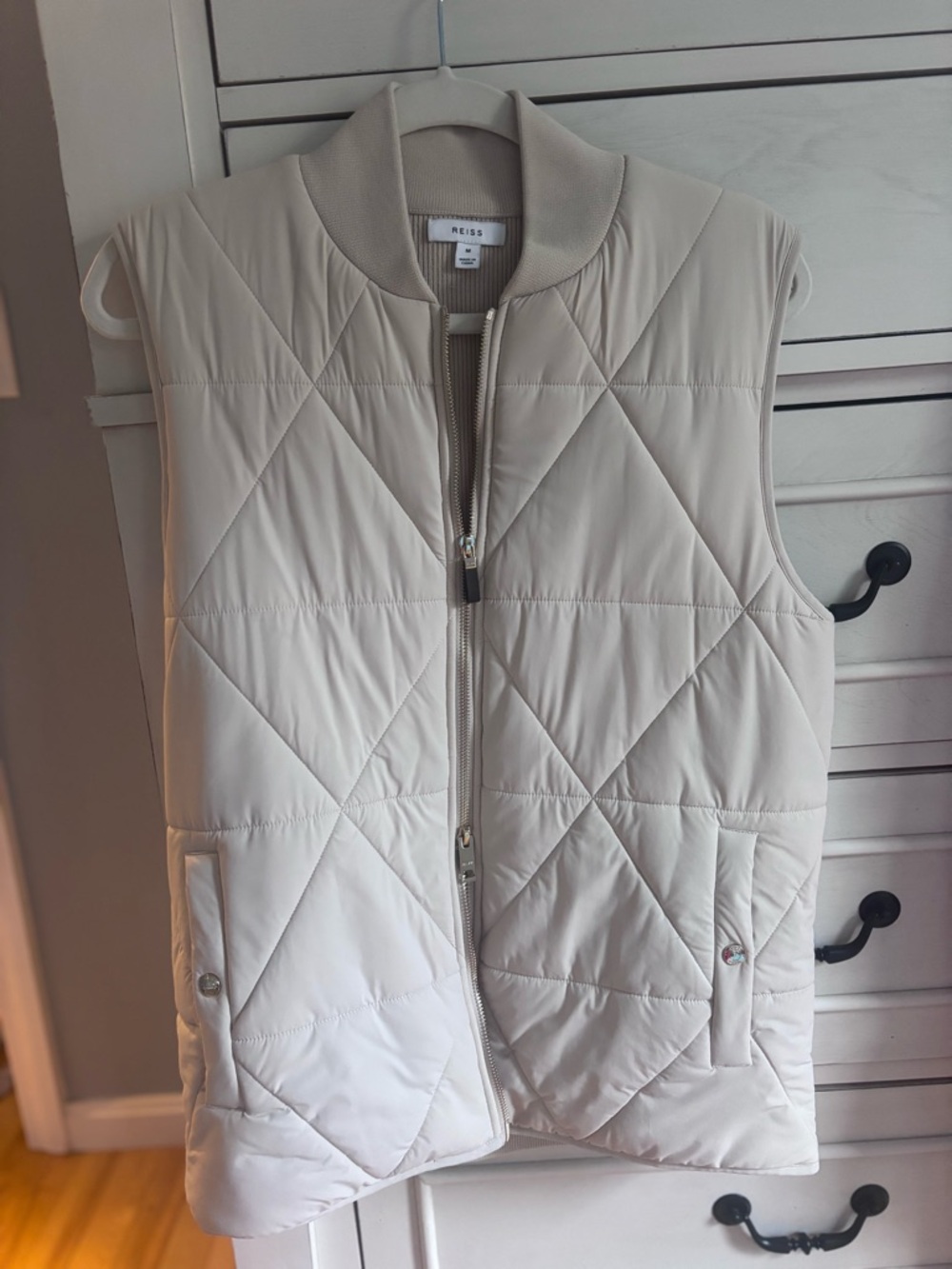 Reiss Cream Quilted Sleeveless Jacket Vest